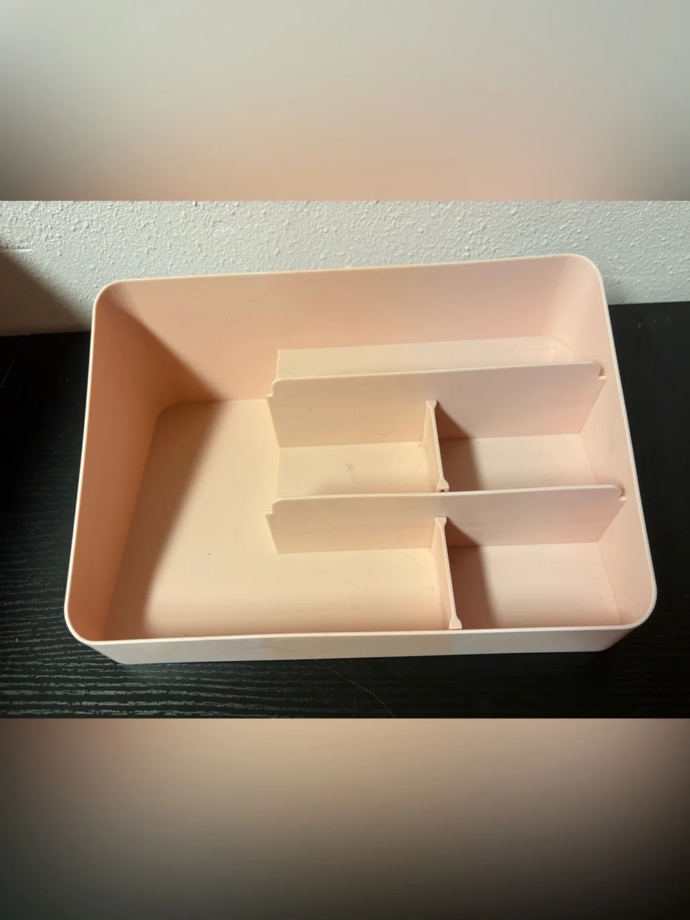 Pink Plastic Vanity Makeup Organizer Cosmetic Storage Tray with Lid